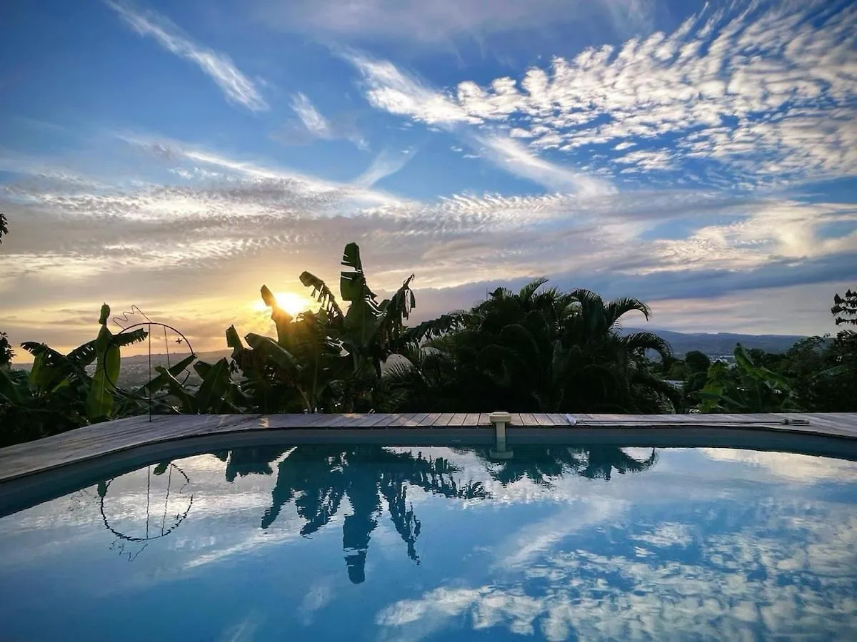 Beautiful Villa With Exceptional Views لو لامينتين مارتينيك