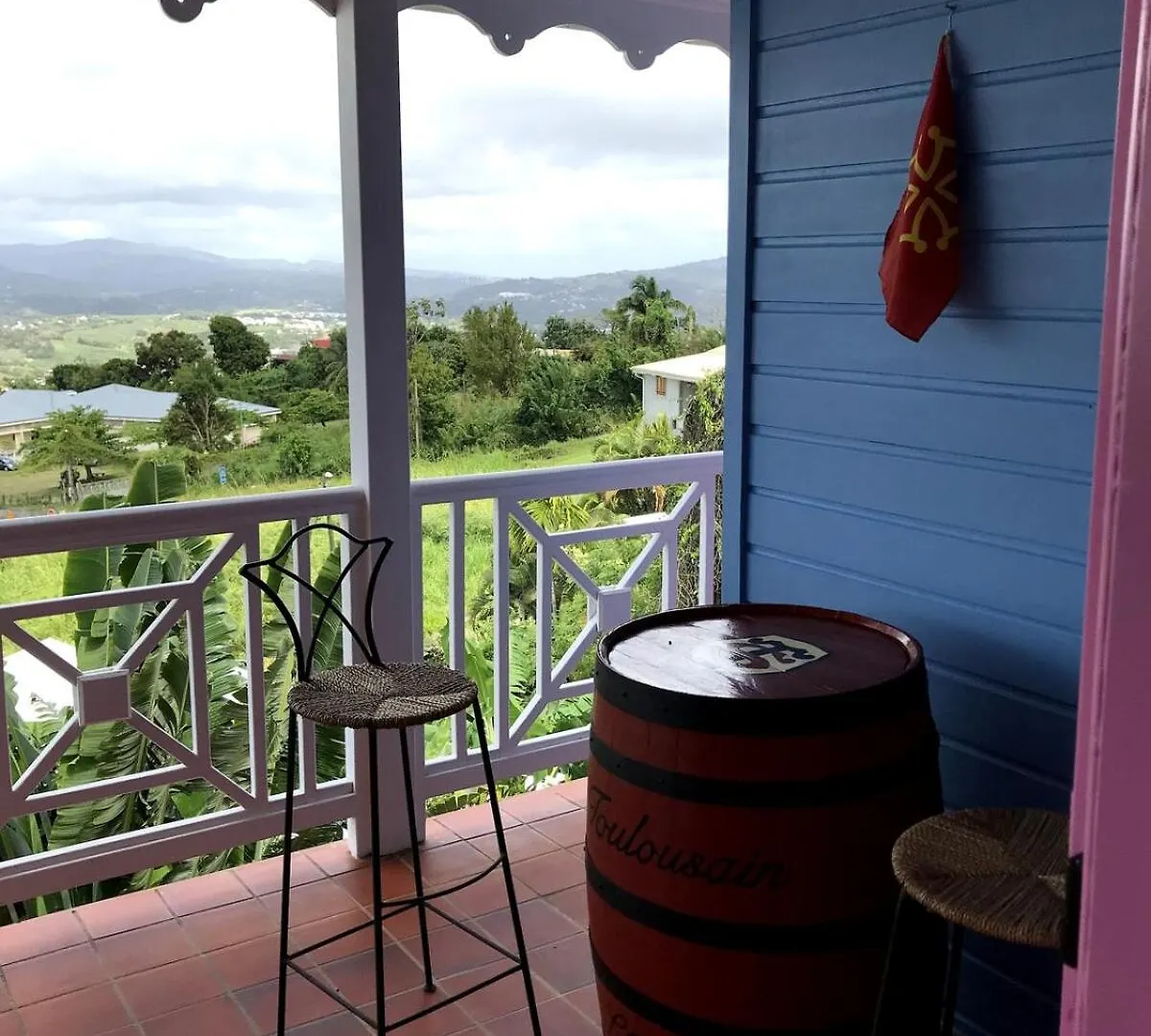 Beautiful Villa With Exceptional Views لو لامينتين 0*,